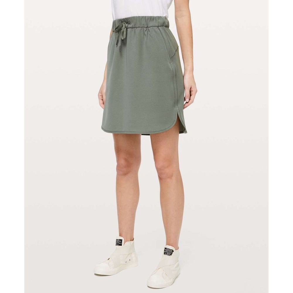 Lululemon On the Fly Skirt Sage Grey Woven Drawstring Casual Athletic W8AB7S 6